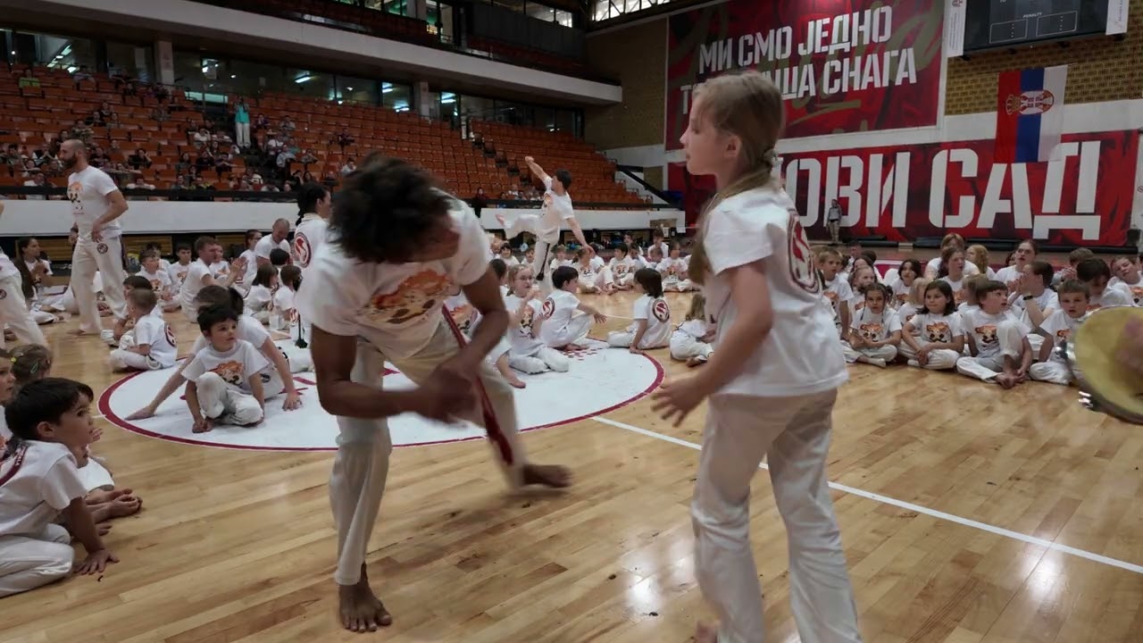 Kids are playing with Mestres Steen, Igor and Espiga for their first belt. Balkan Capoeira Fest 2025