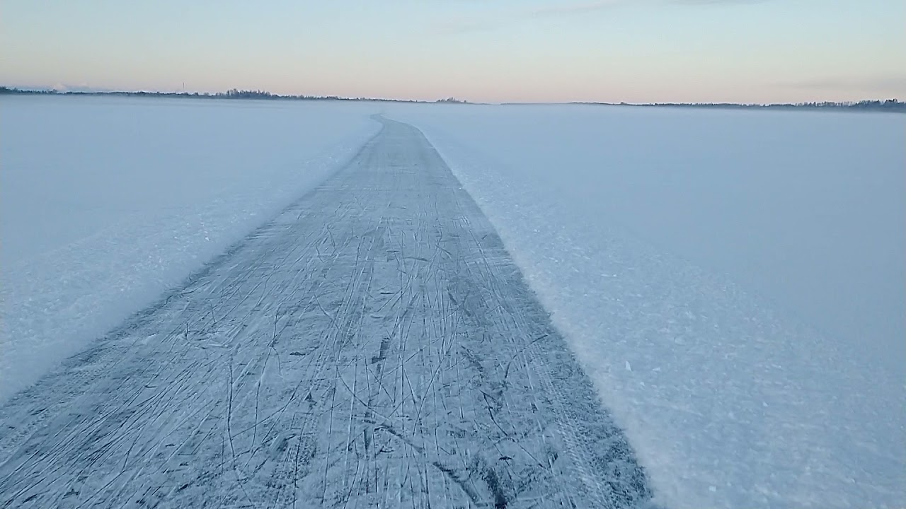 Nordic ice skating in Finland, on K&ouml;yli&ouml;j&auml;rvi