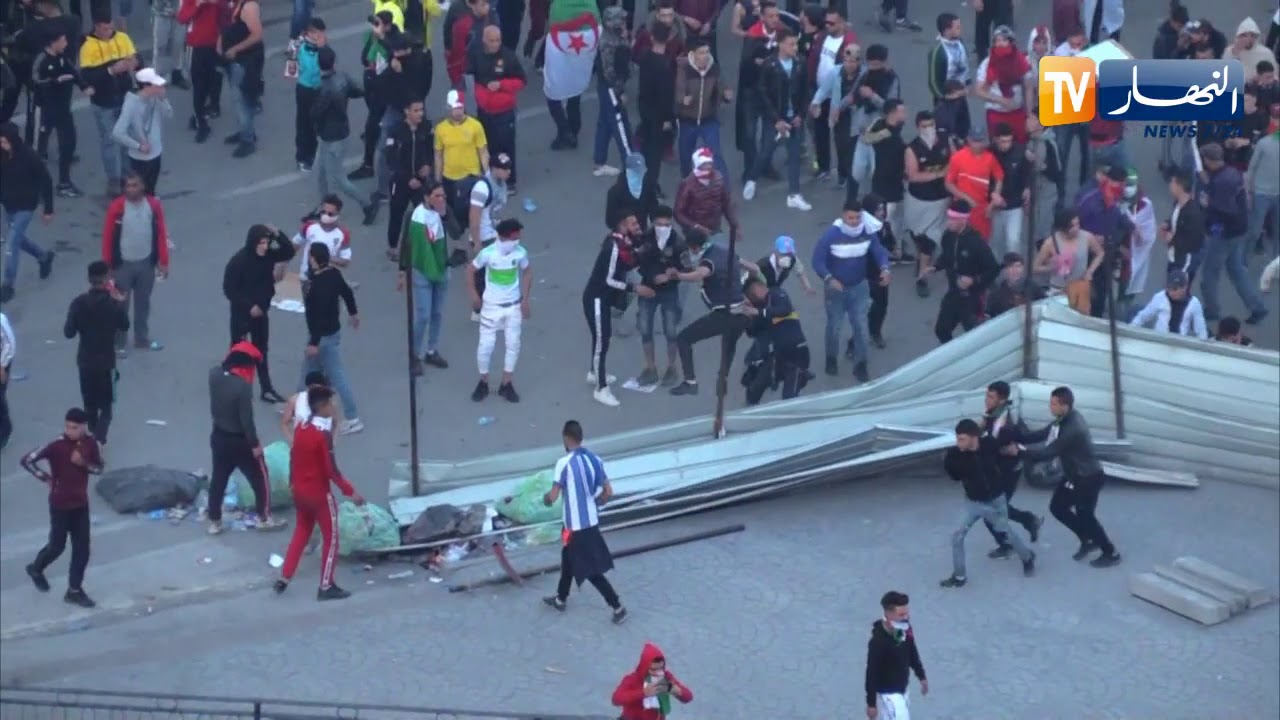 العاصمة: حراك... أعمال شغب ومواجهات عنيفة لمتظاهرين مع أفراد الشرطة
