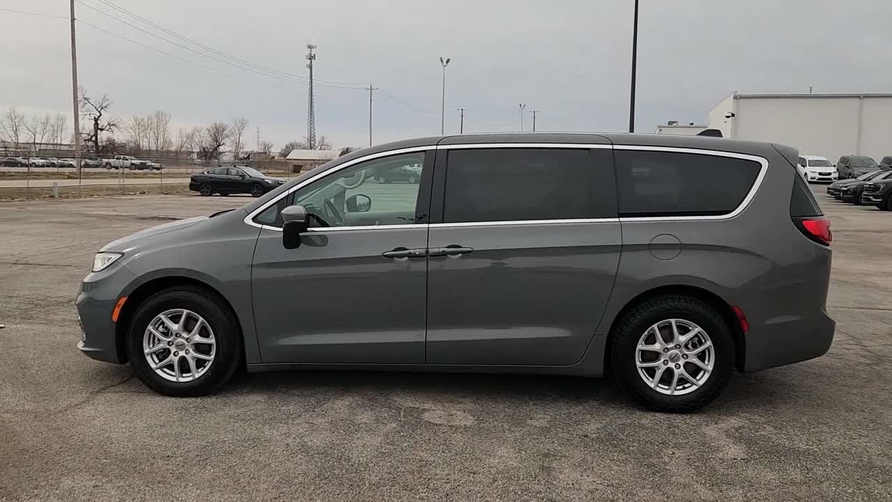 2023 Chrysler Pacifica Touring L Sand Springs, Tulsa, Oklahoma City, Berryhill OK