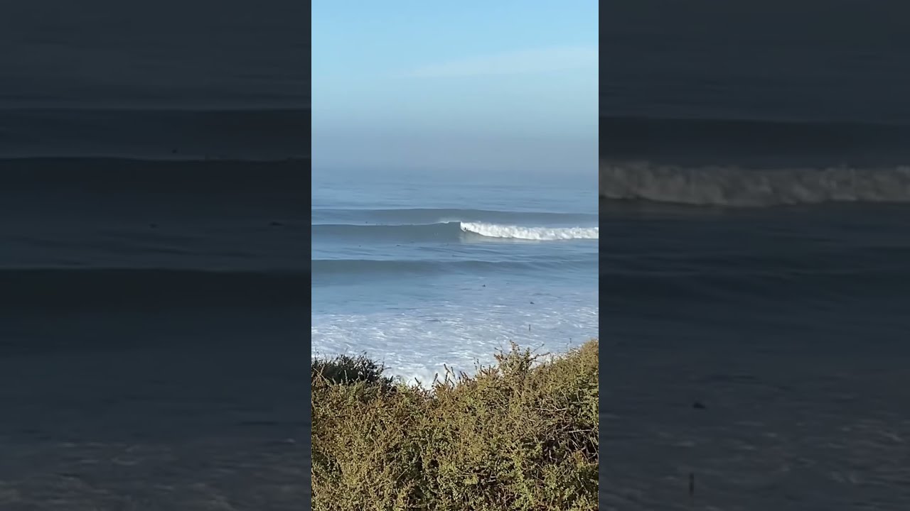 Taylor Knox runs someone over in the barrel at swamis (1st wave)