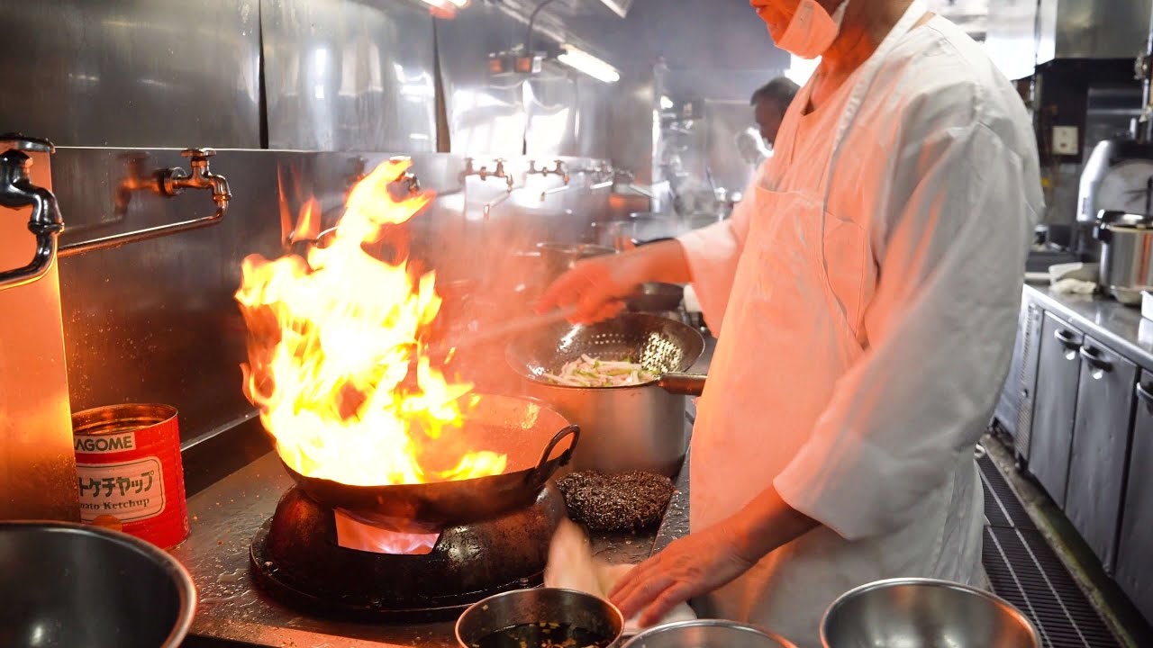 これぞ職人技！3代に渡り80年以上続く町中華食堂 中華の永楽｜Japanese Street Food - Egg Fried Rice - Wok Skills in Japan