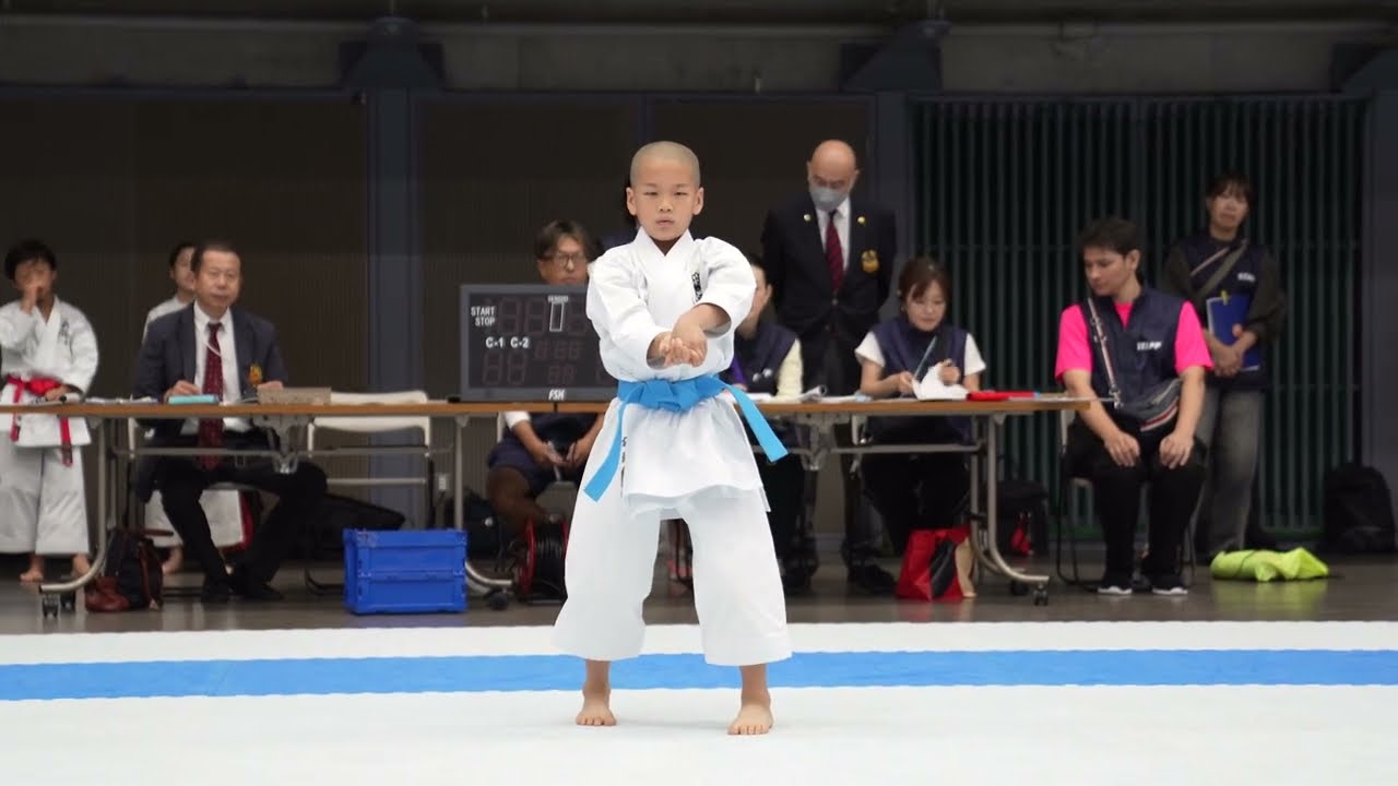 高橋桜介さんのセーパイ 2024一般財団法人日本空手道振興協会選手権大会