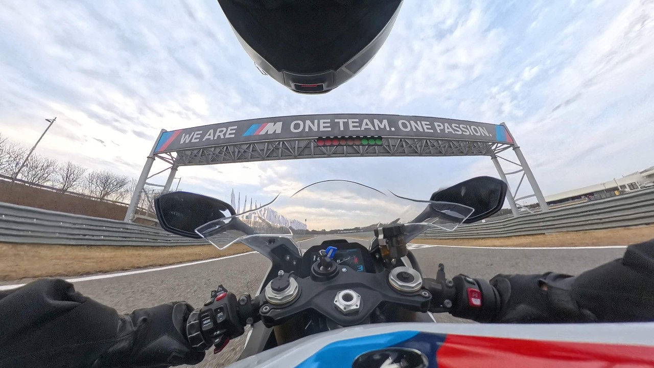 2026 BMW Motorrad on Track