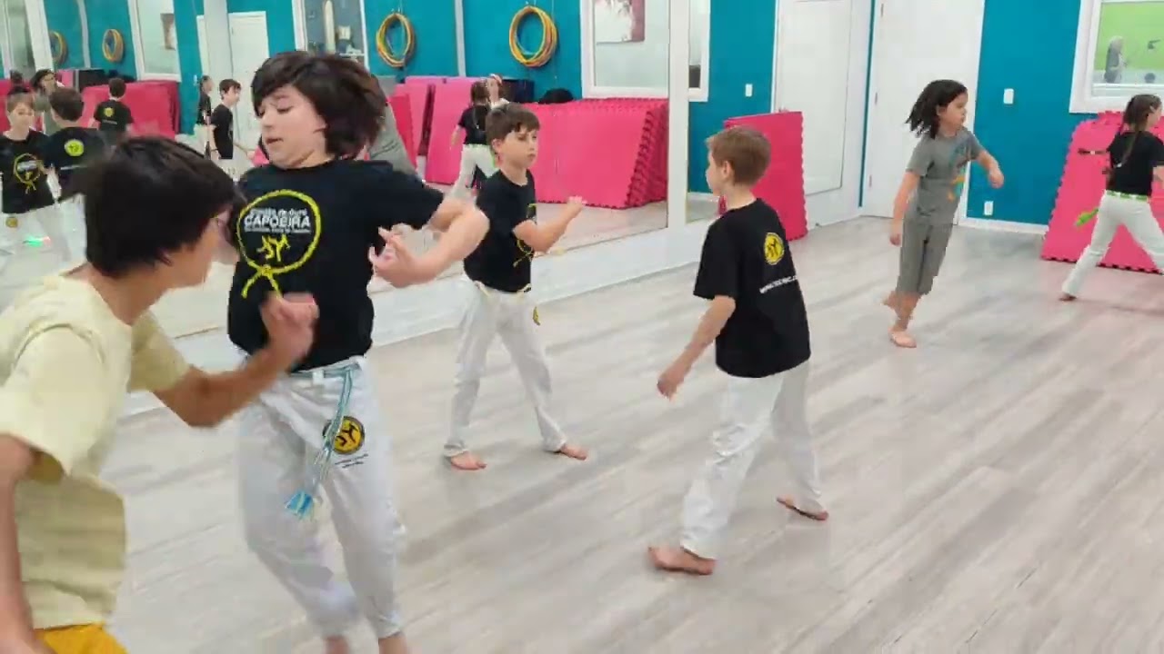 Capoeira for teens in Toronto: berimbau game at TCC4C