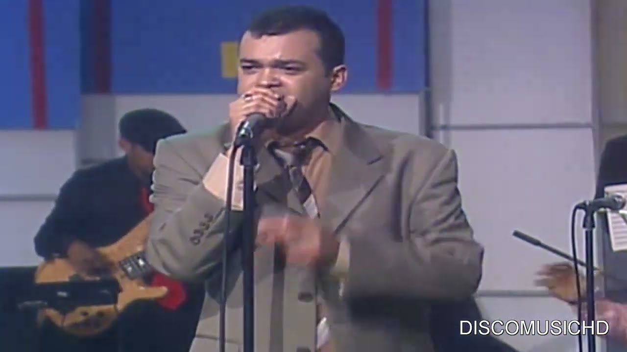 📀Alex Bueno - Me Va, Me Va [Live]📀DMHDTV