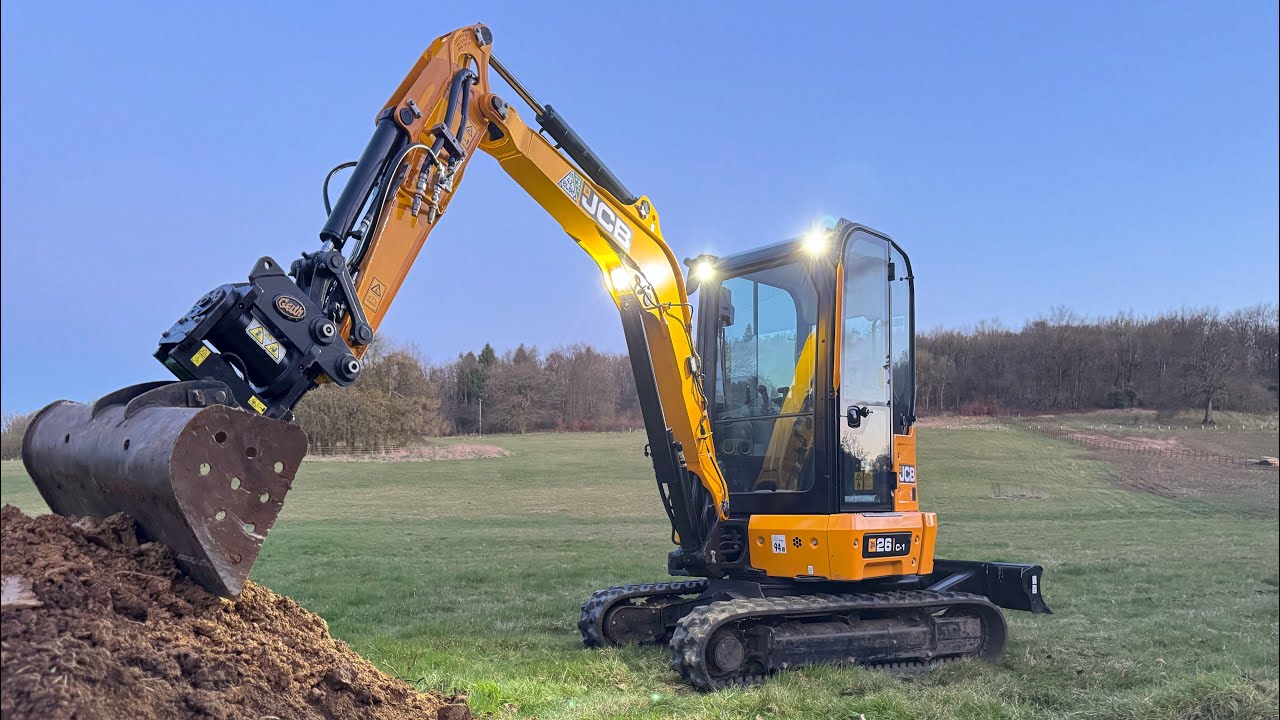 JCB 26C-1 and Yanmar C30R   Path Construction