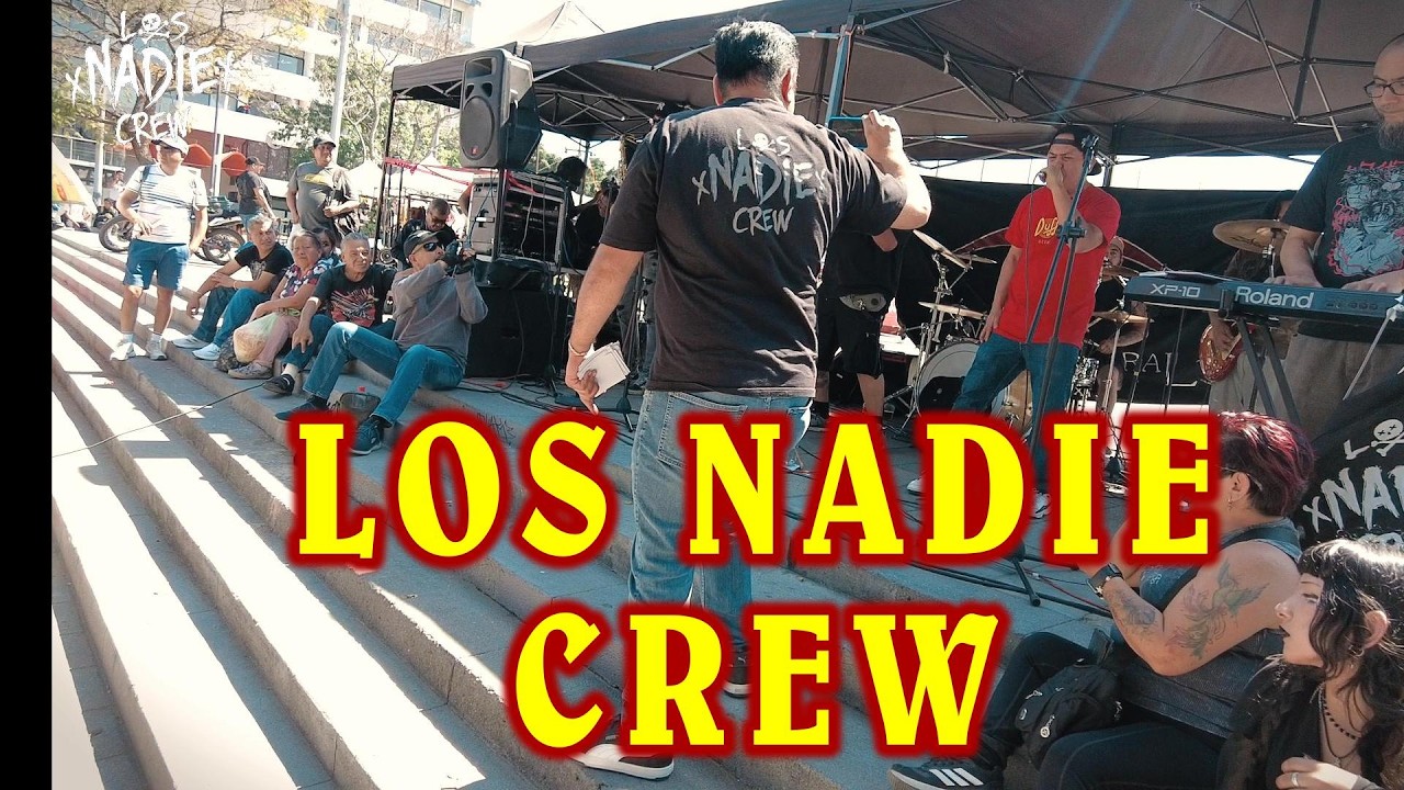LOS NADIE CREW presentandose en el Tianguis Cultural de Guadalajara !!!
