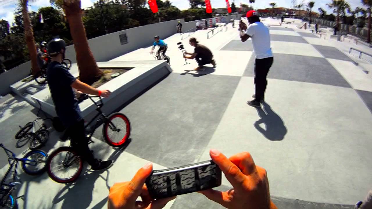 Alex Landeros Vans Huntington Beach Skatepark Bmx
