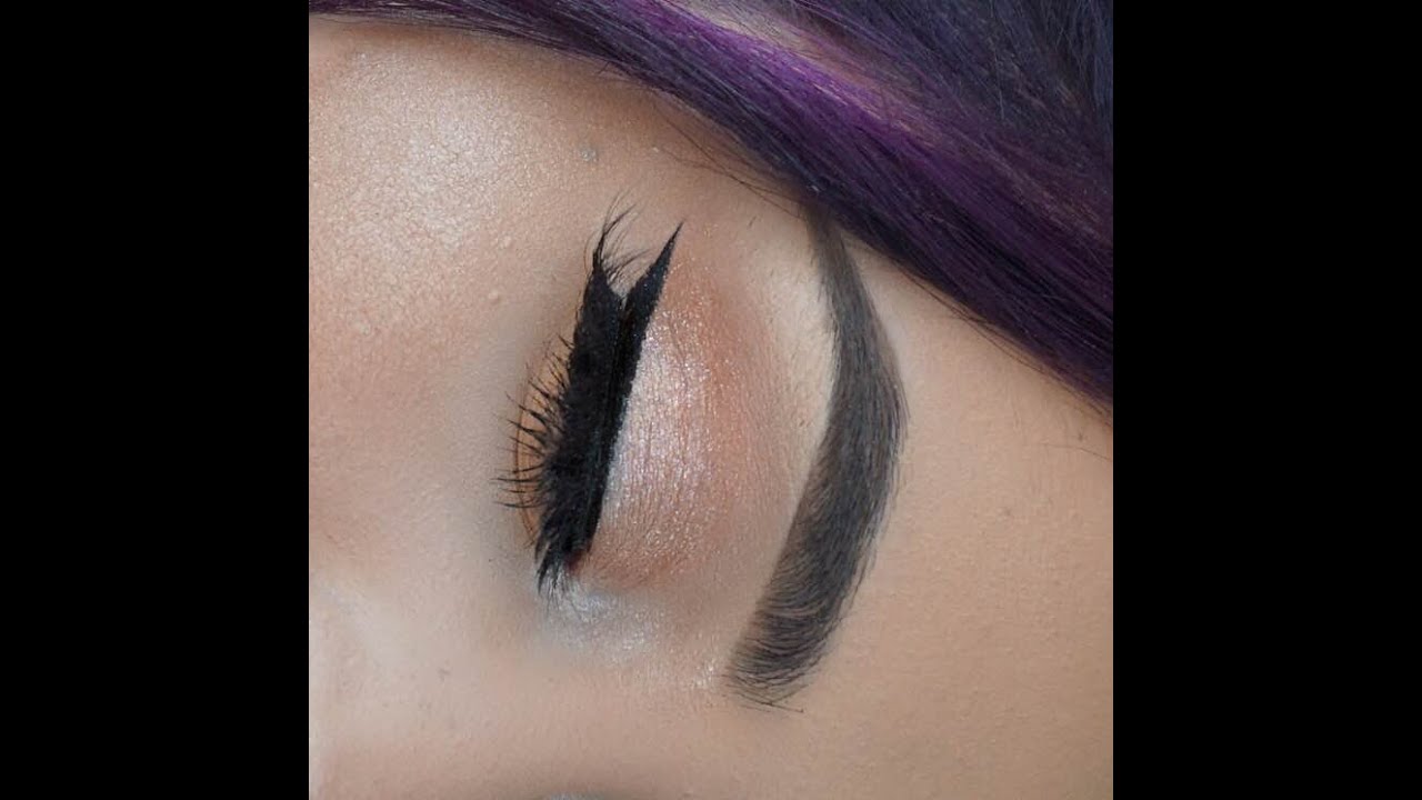 EASY WINGED EYELINER TUTORIAL/SAHLT