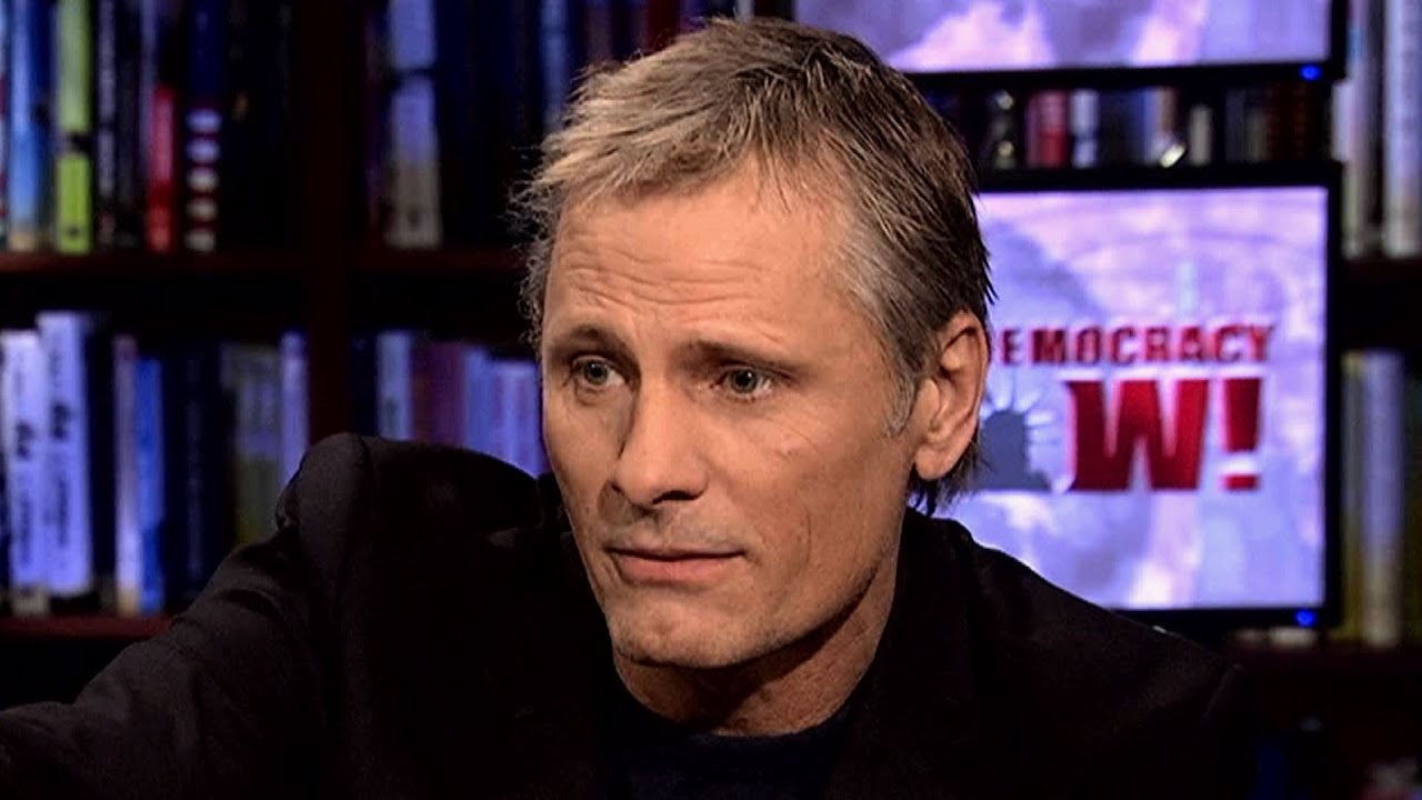 Viggo Mortensen Helps Mark 10 Years of Howard Zinn’s 