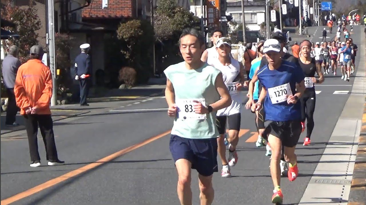 青梅マラソン 2026　３０ｋｍの部  約２４.２ｋｍ地点 １４時１０分まで撮影 ２/３