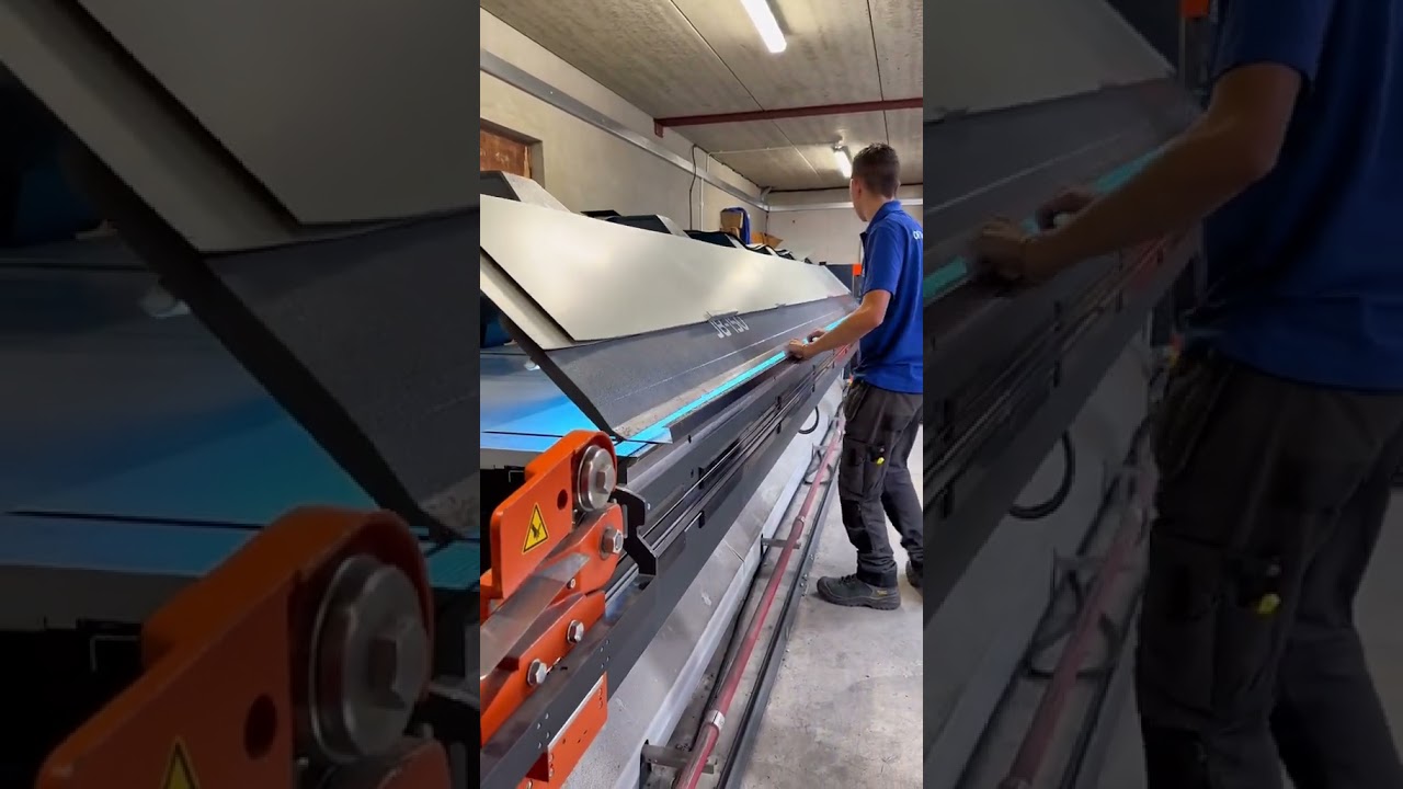 Our workshop team making a highline gutter on our CNC Folder Machine 👷🏻&zwj;♂️🛠️