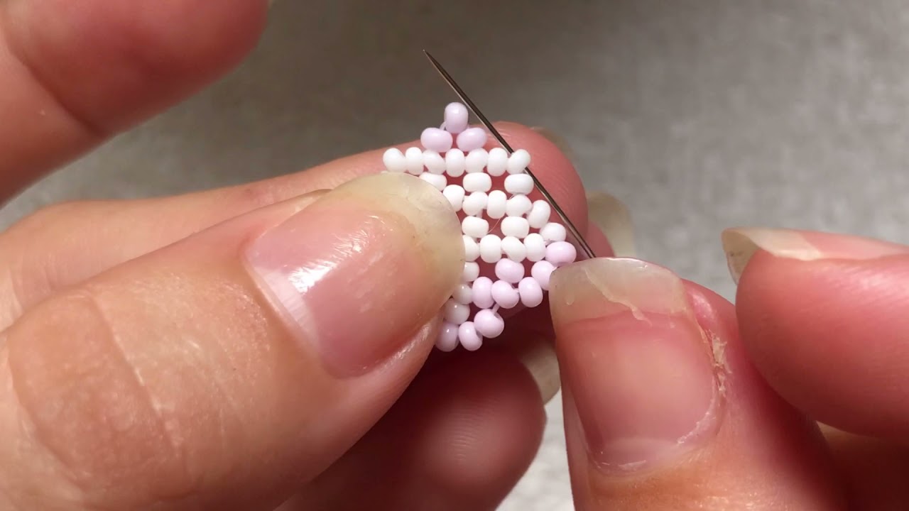 Aretes en mostacilla en corazón!♥️