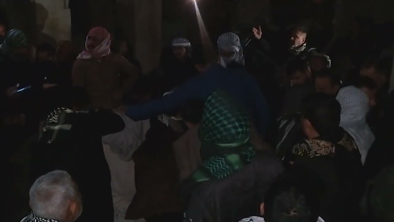 دفن خادم الحسين ع الرادود سيد ستار الحيدري