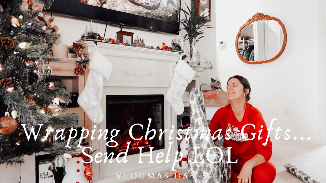 Wrapping Christmas Presents.. Send Help LOL VLOGMAS DAY 5