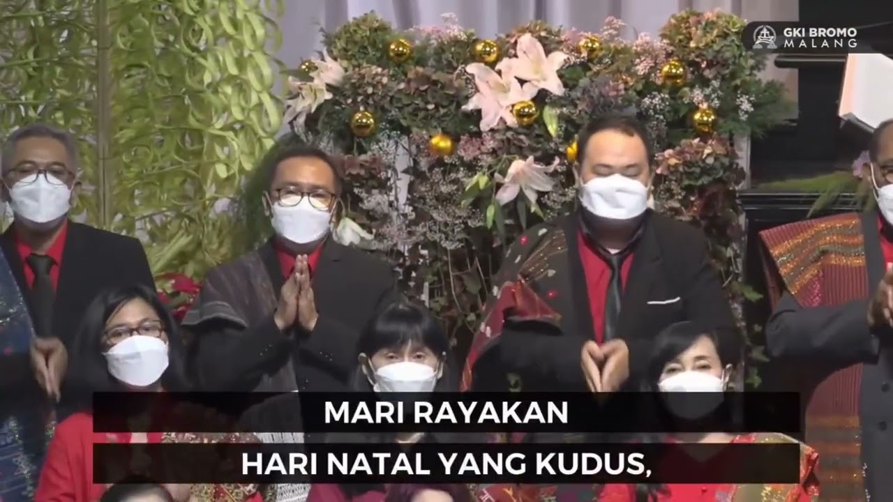 8 MARI RAYAKAN HARI NATAL YANG KUDUS