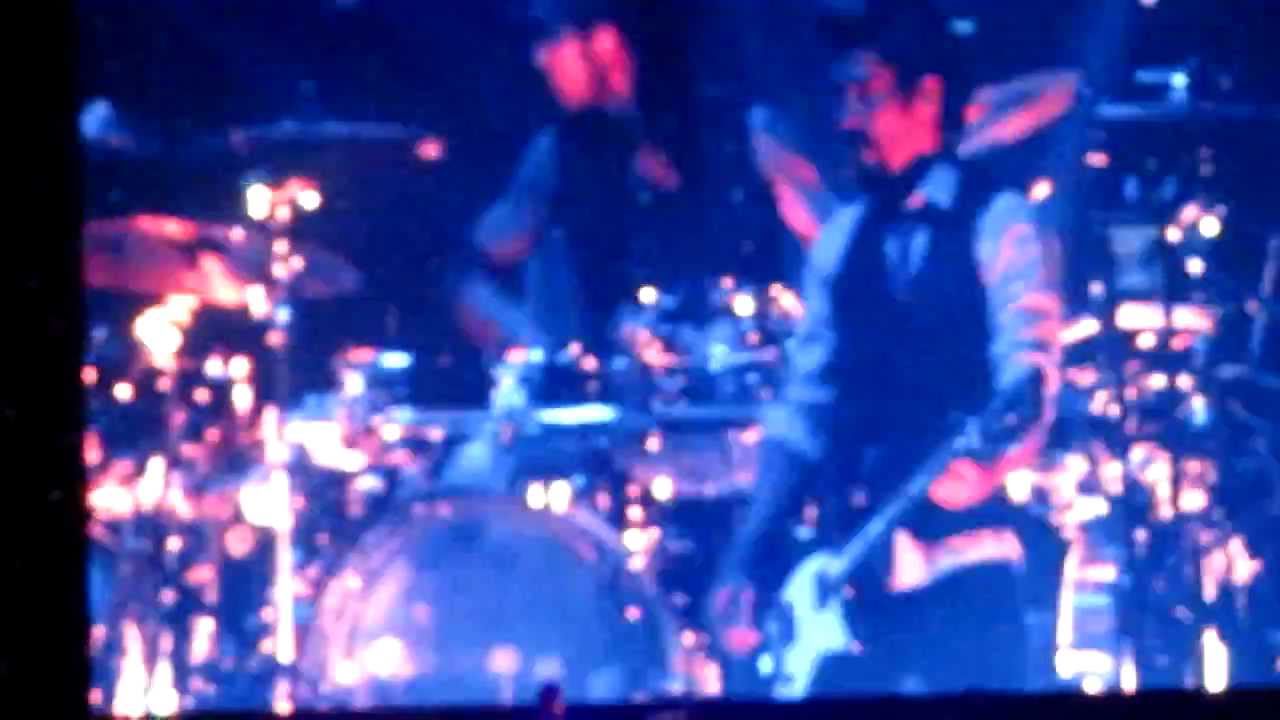 Skakira Live In Moscow - Waka Waka