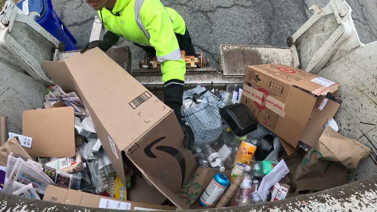 City of Bowie recycle pickup 2/9/2024 pt.3