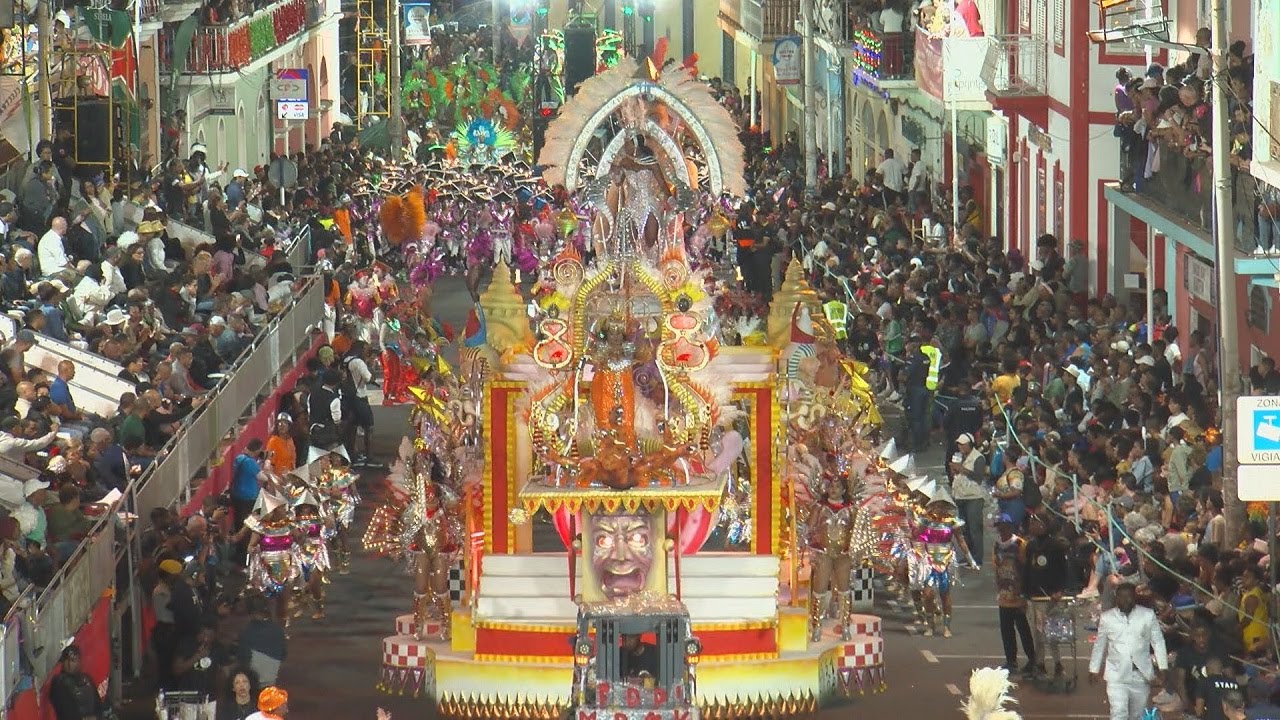 Carnaval Mindelo 2024: Desfile Cruzeiros do Norte (2º classificado)