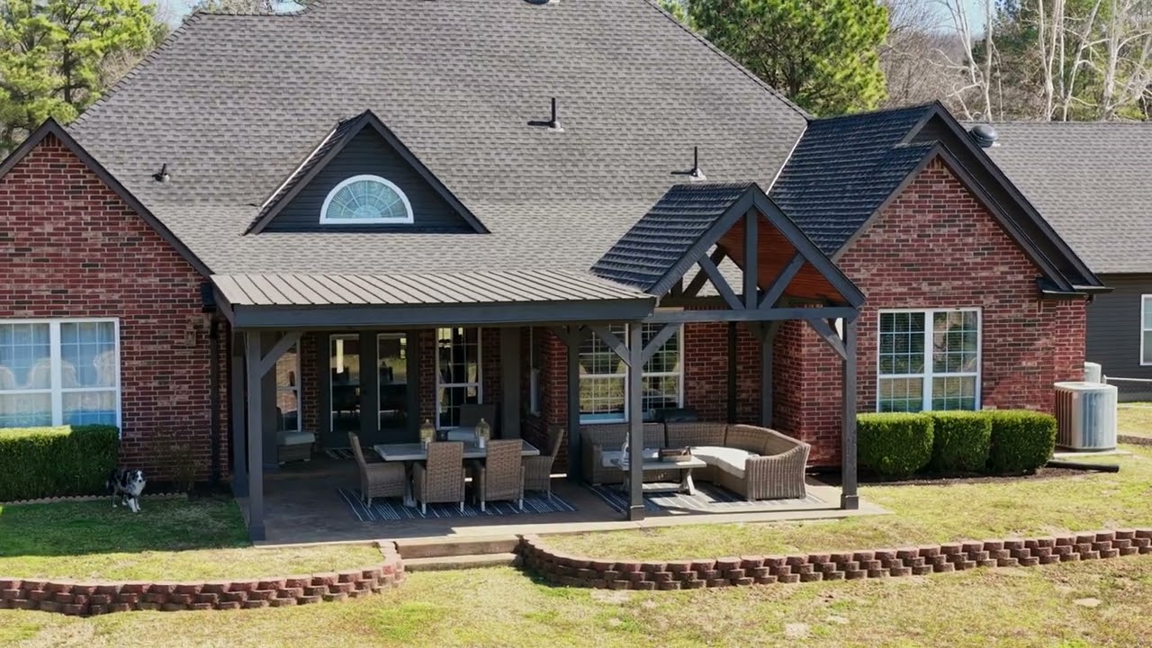 120546 S 4160 Road - BEAUTIFUL & PITURESQUE HOME ON SMALL ACREAGE FOR SALE AT LAKE EUFAULA!