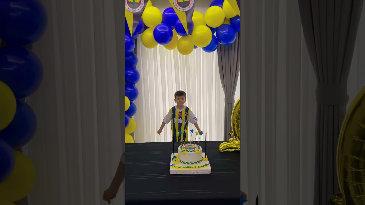 Yaşa FENERBAH&Ccedil;E 💙💛