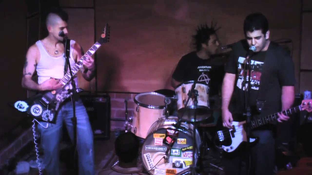 Juventude Maldita - Para as barricadas (Ao Vivo Cidadão do Mundo 21/08/2010)