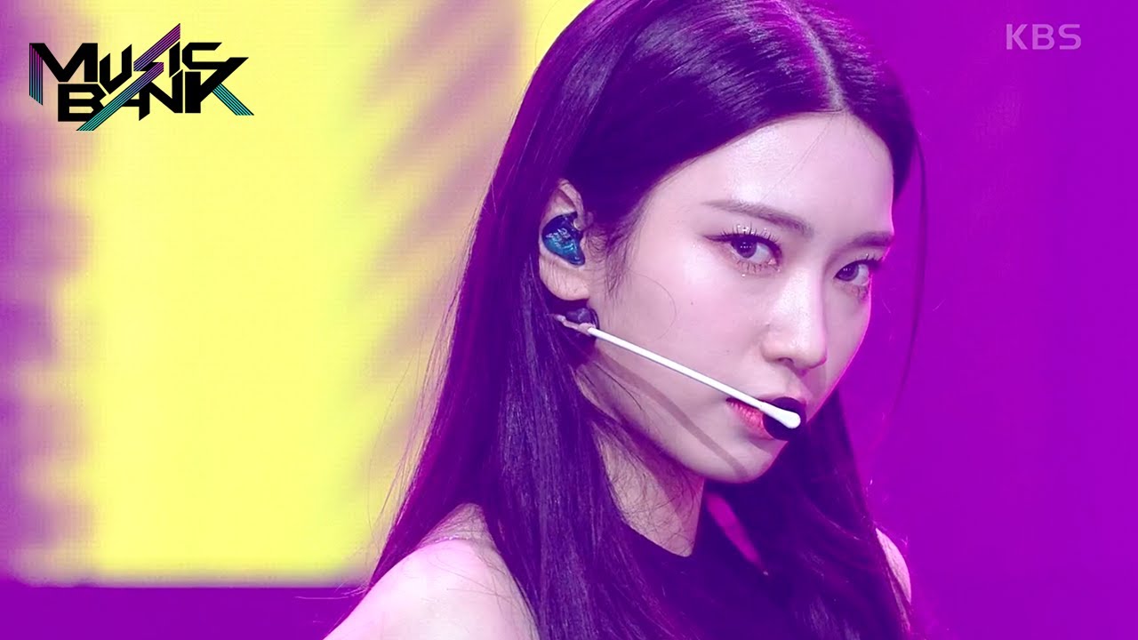 Rocket Punch(로켓펀치 ロケットパンチ) - CHIQUITA (Music Bank) | KBS WORLD TV 220318