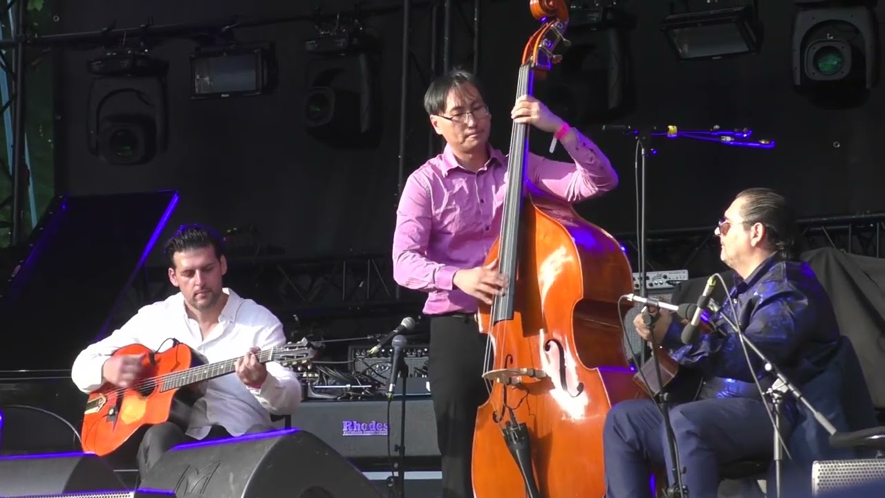 Jimmy Rosenberg - Denis Chang playing at Festival Django Reinhardt Fontainebleau 2022.