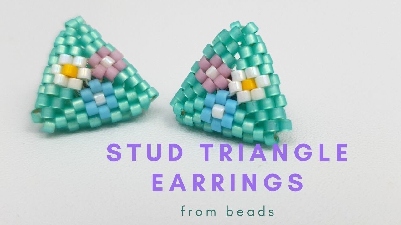 How to make flower beaded earrings. Daisy triangle stud earrings. Peyote stitch earrings tutorial