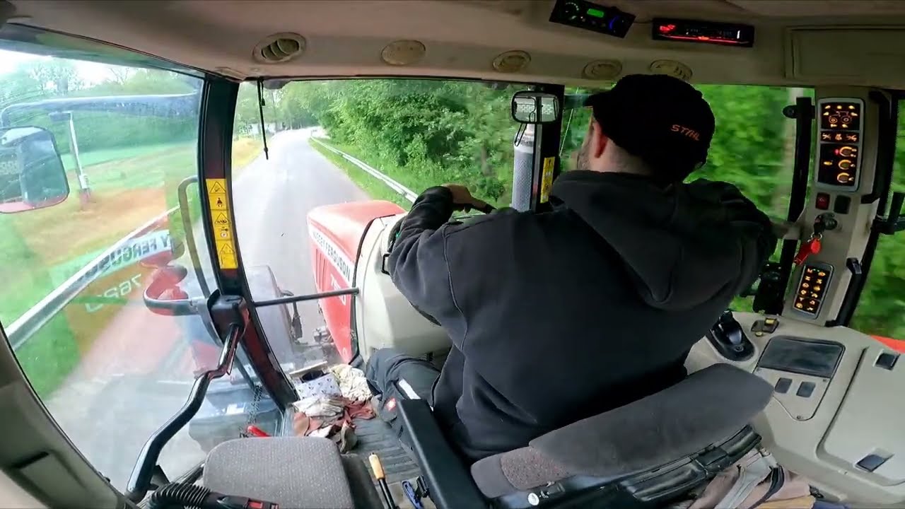 Cab View | Massey Ferguson 7620 Dyna VT | Loading, Transport And Unloading Of Silage