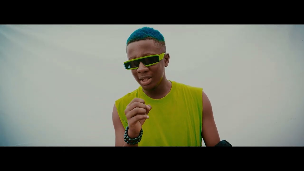 Zewi_Lashka_Tsouki-Tsouki_(clip officiel)_by_bonheur_vision