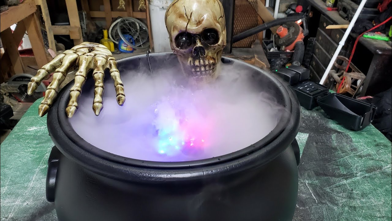 DIY Smoking Cauldron, Halloween decor inside/outside. Fogging witches Cauldron