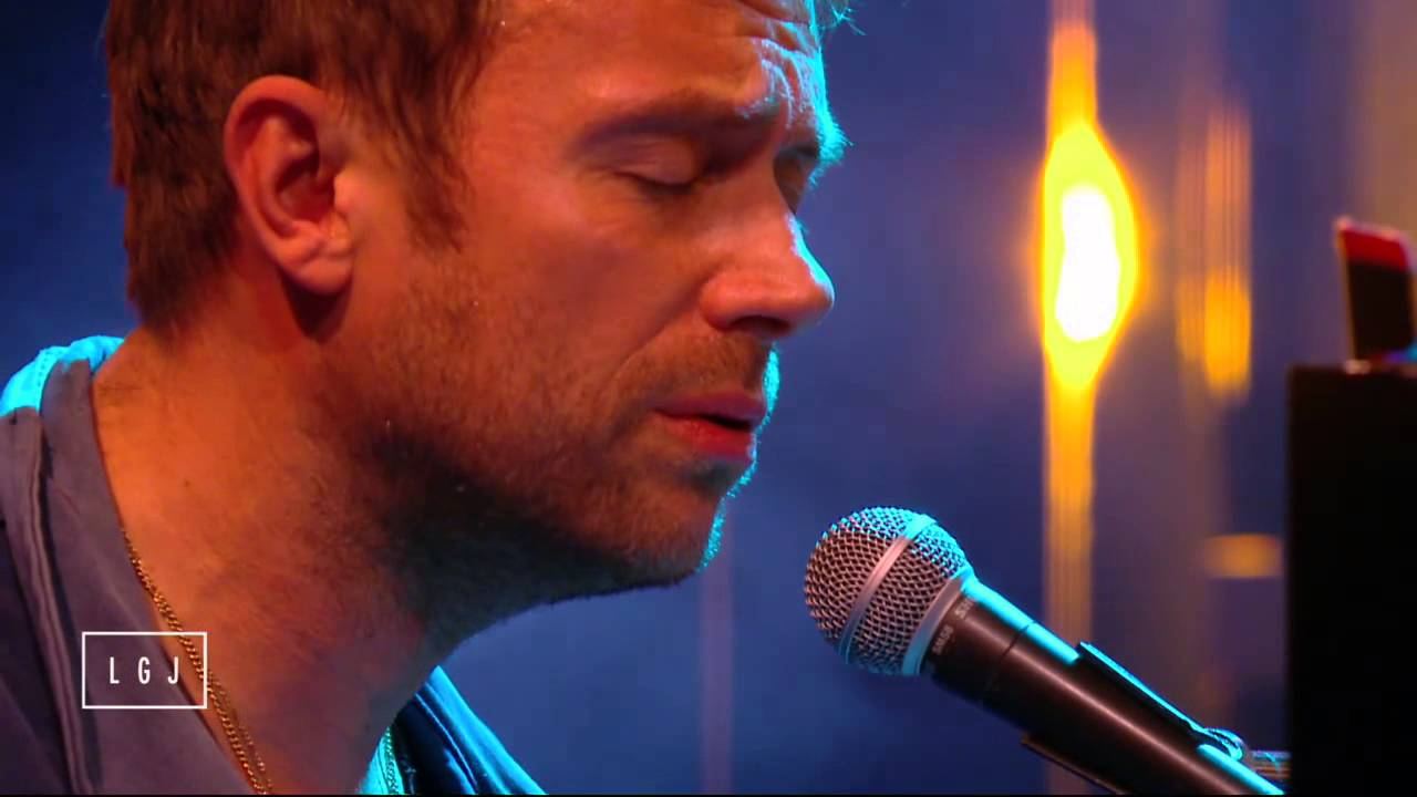 Tony Allen feat. Damon Albarn - Go Back - Live du Grand Journal
