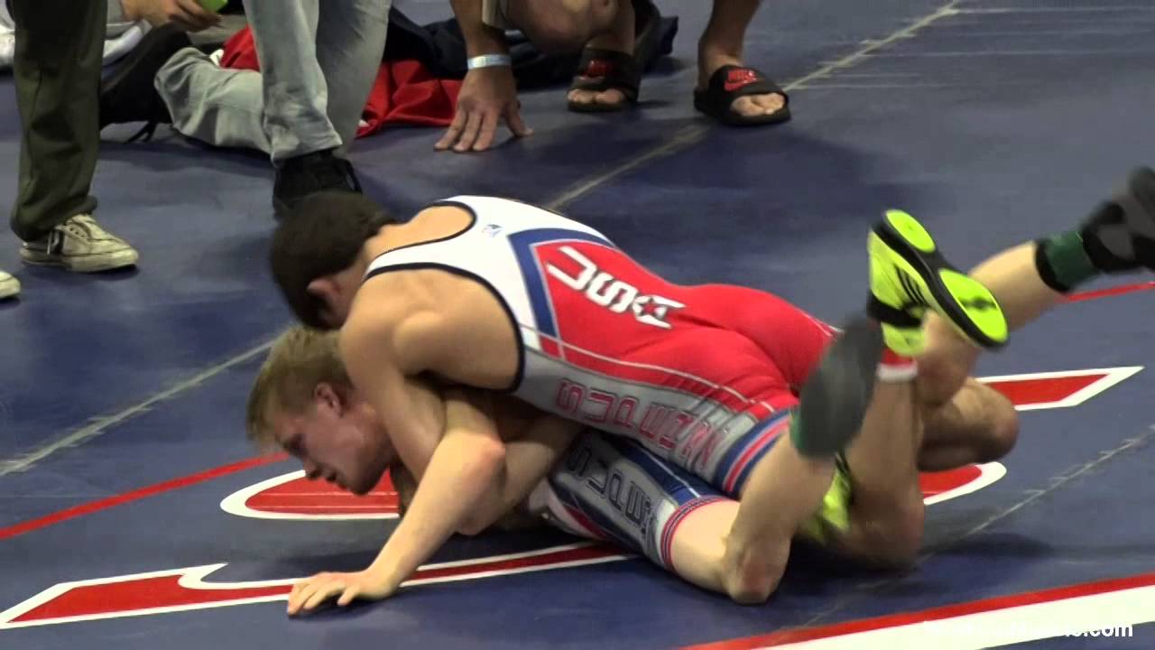 COLLEGE WRESTLING