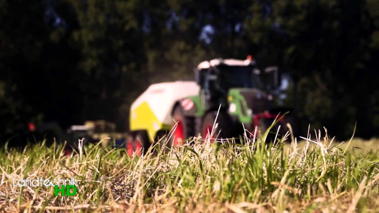 Ballen pressen mit Deutz Agrotron 260 und Fendt Vario 828