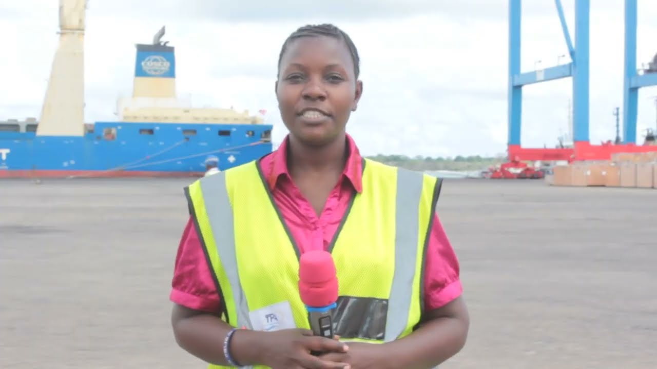 RC ATEMBELEA BANDARI YA MTWARA