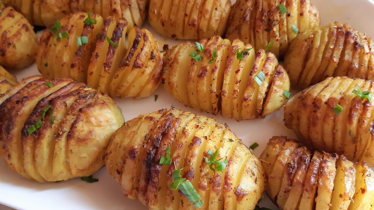 Potatoes in the oven with sauce!!