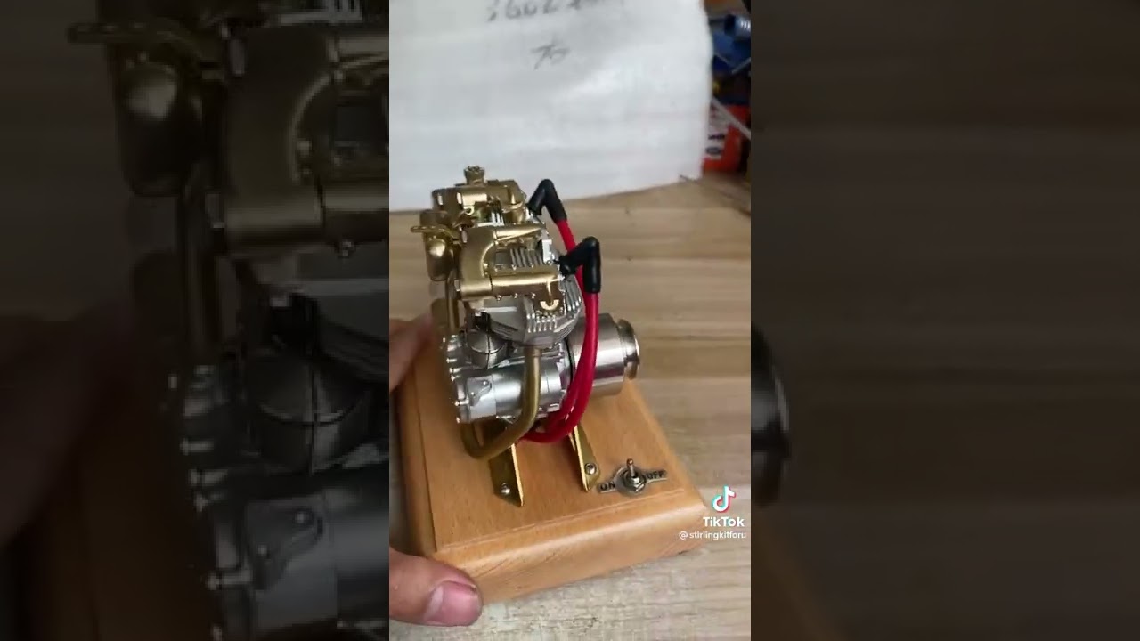 Menor motor de moto do mundo.