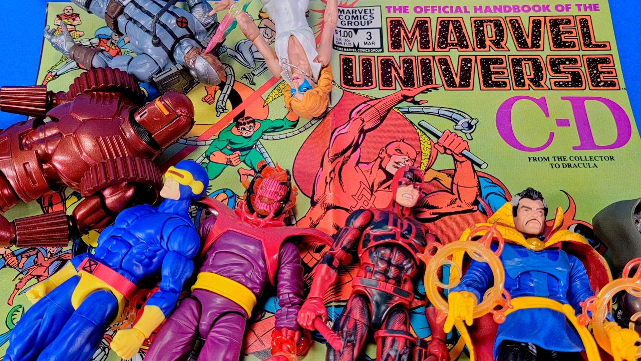 Официальный справочник по вселенной Marvel: коллекционное издание фигурок Дракулы и Marvel Legend...