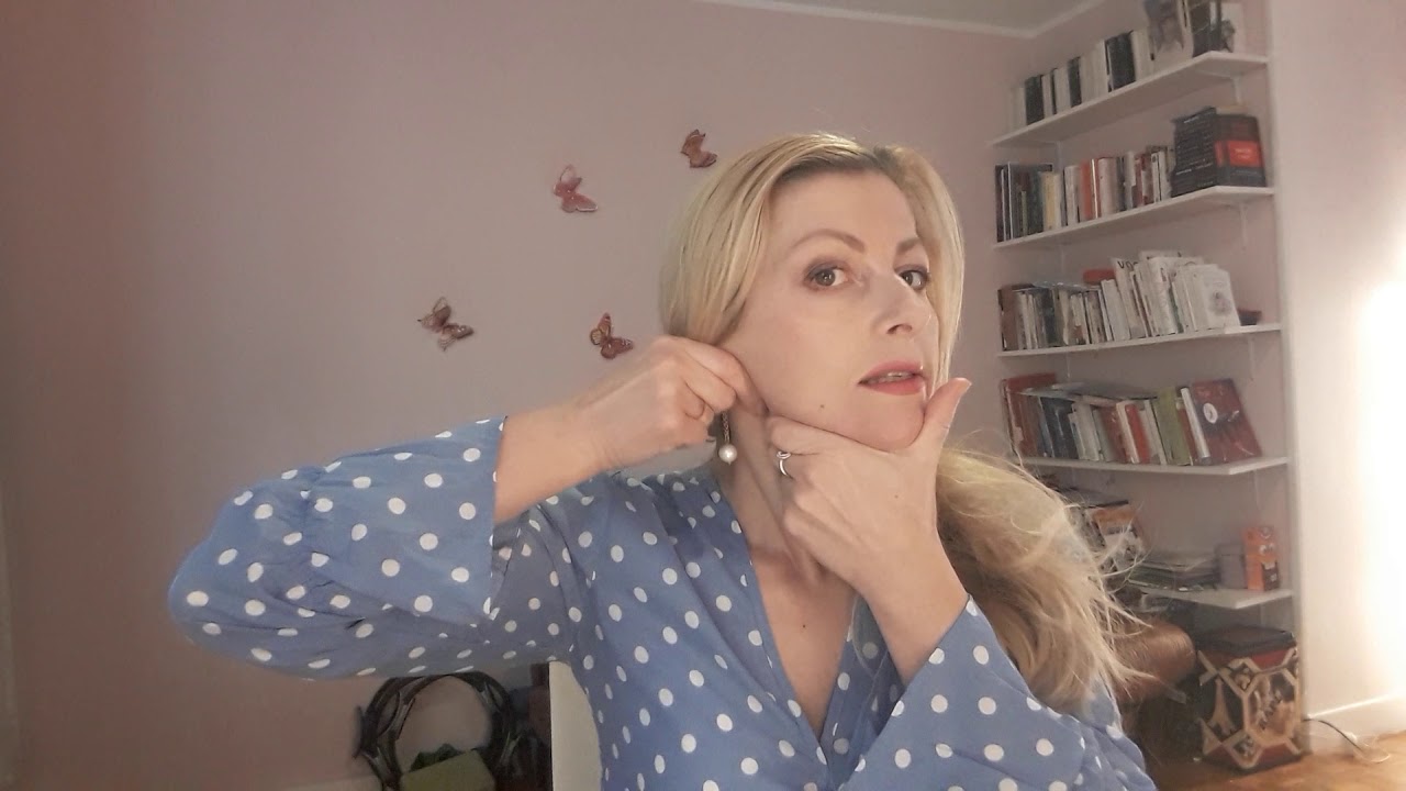 Un exercices pour l'ovale du visage