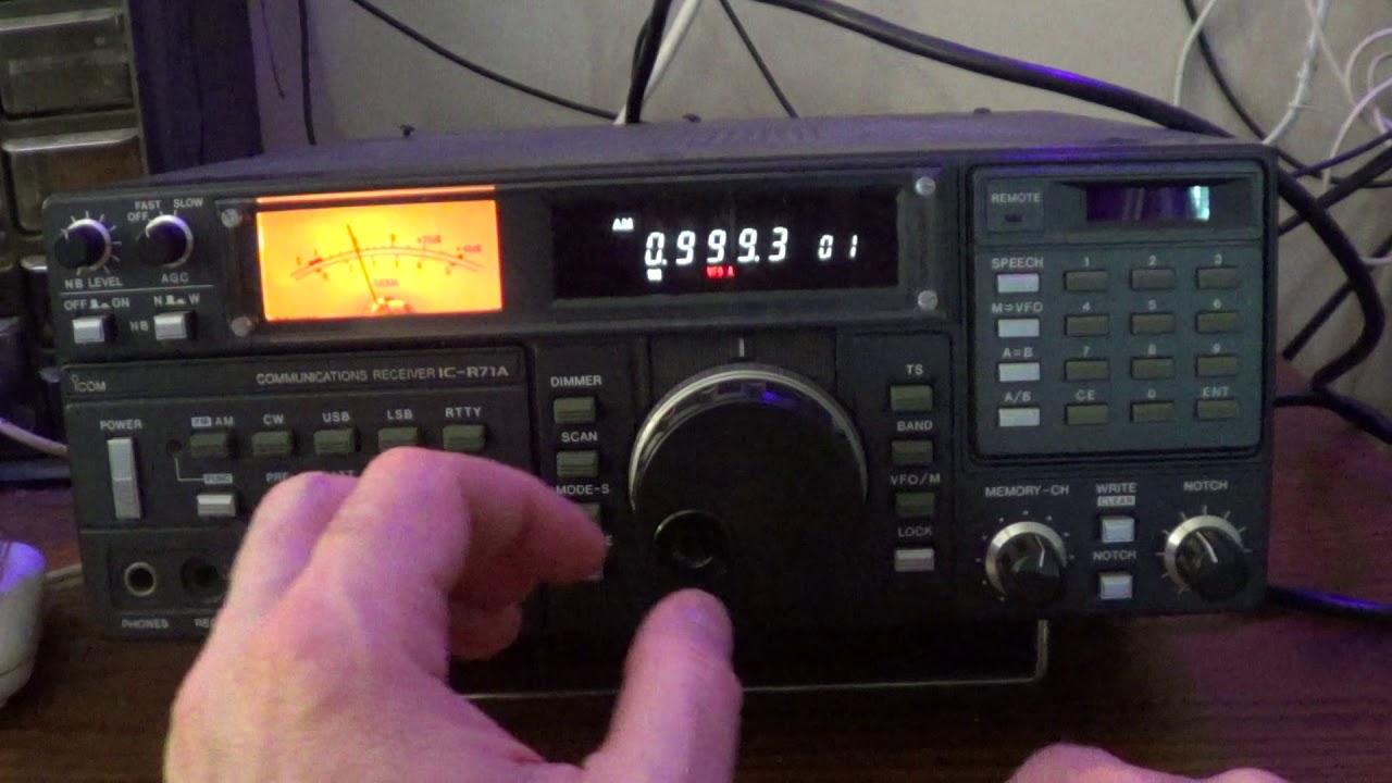 Подробный показ работы крутого связного КВ приемника Icom IC-R71A