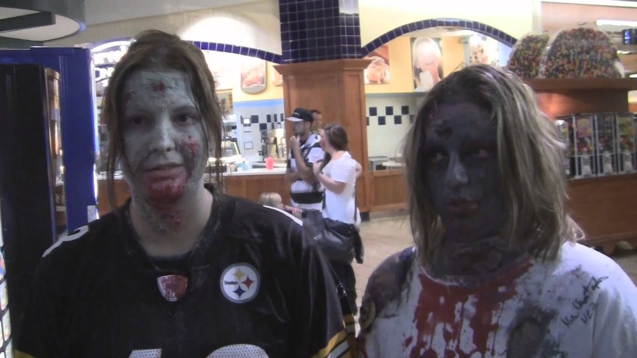 Christa and Nikki talk about being Zombies (Undead Fed/Infect Scranton 2013)