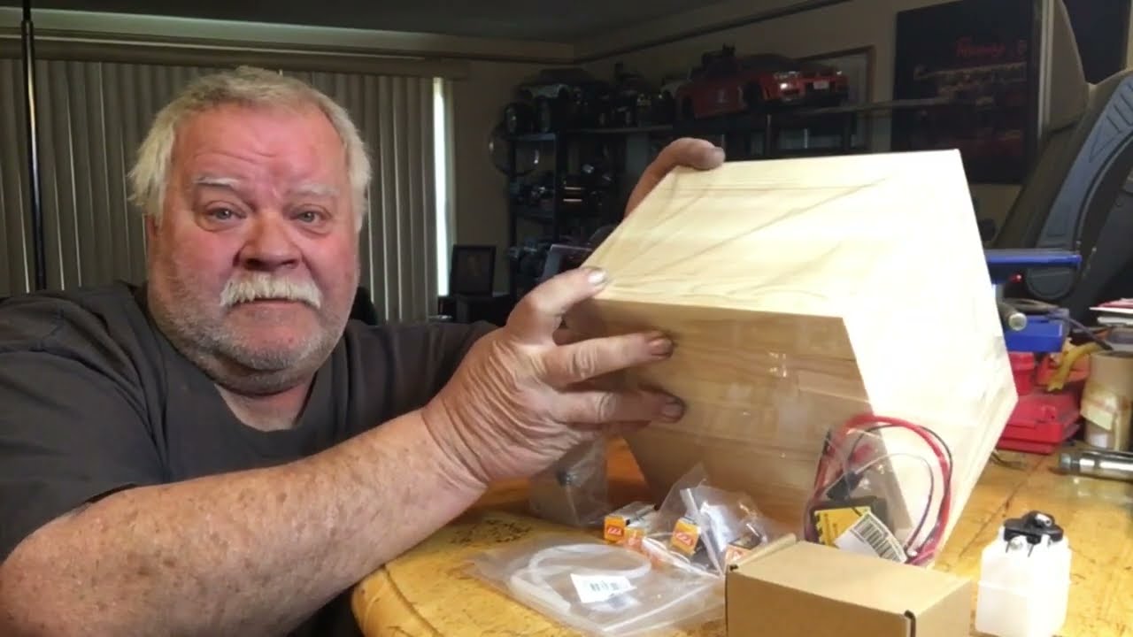THE NEW RC HOWIN L6 ! ICONIC FORD ENGINE!