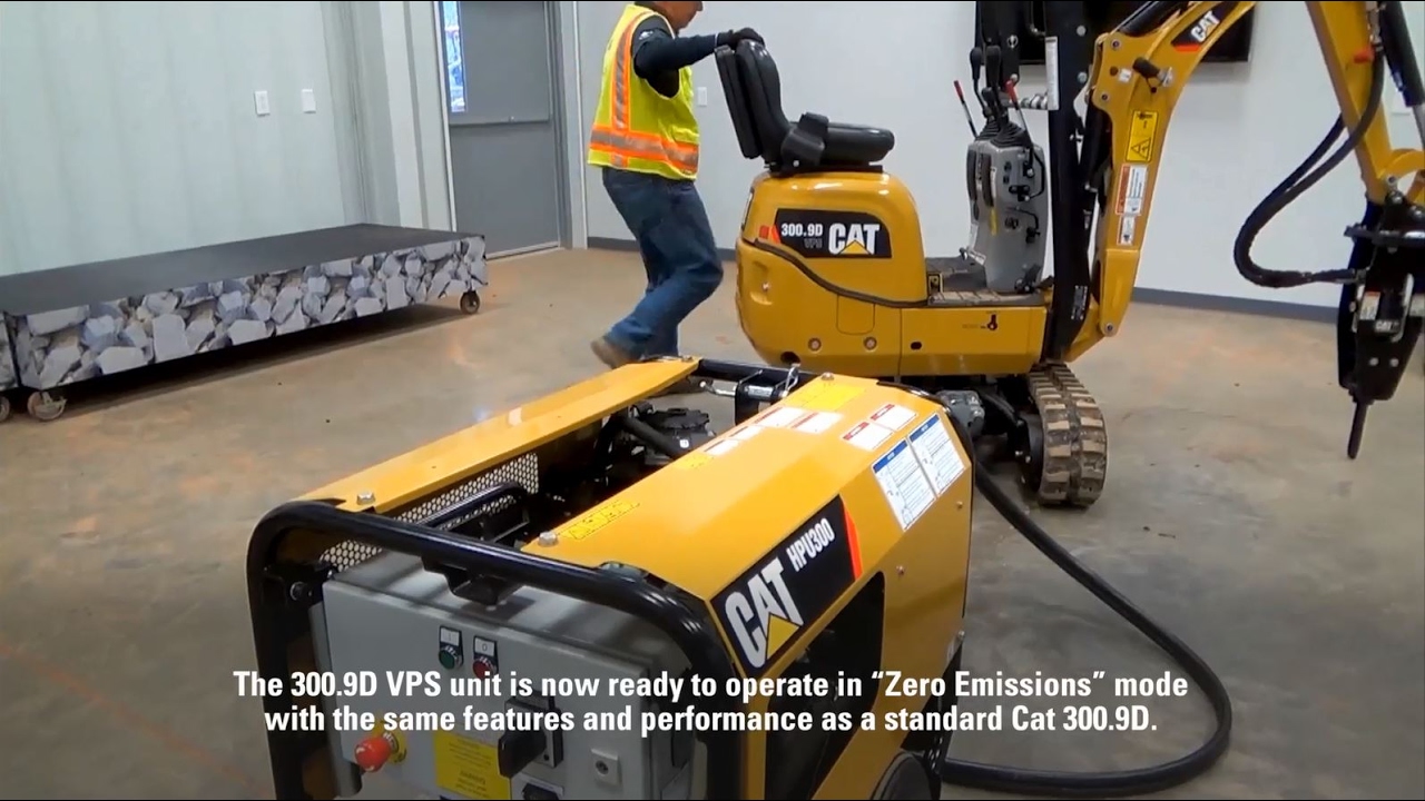 Setting Up the Cat&reg; 300.9D Versatile Power System Mini Excavator with the HPU300
