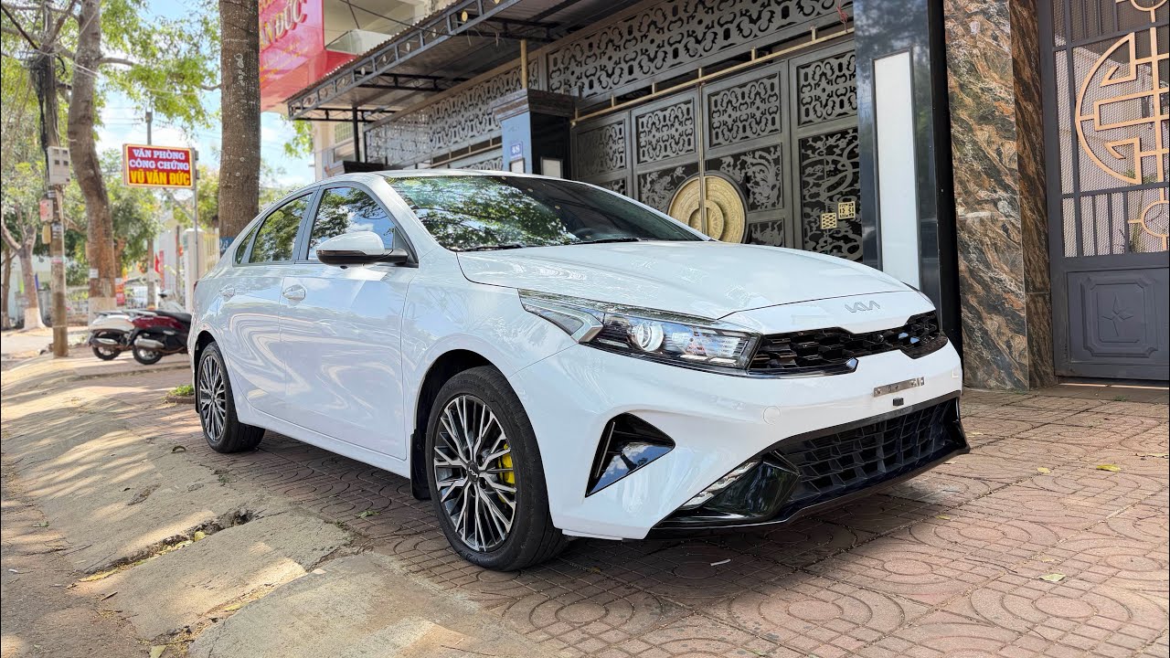 💎KIA K3  2023 số sàn  , 1.6l  phân khúc C, màu trắng  ,   ☎️ 0846668838 #viralvideo #xuhuong #kiak3 