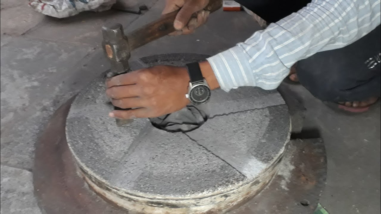 छेनी हथोडी से आटा चक्की पाट की टंकाई easy