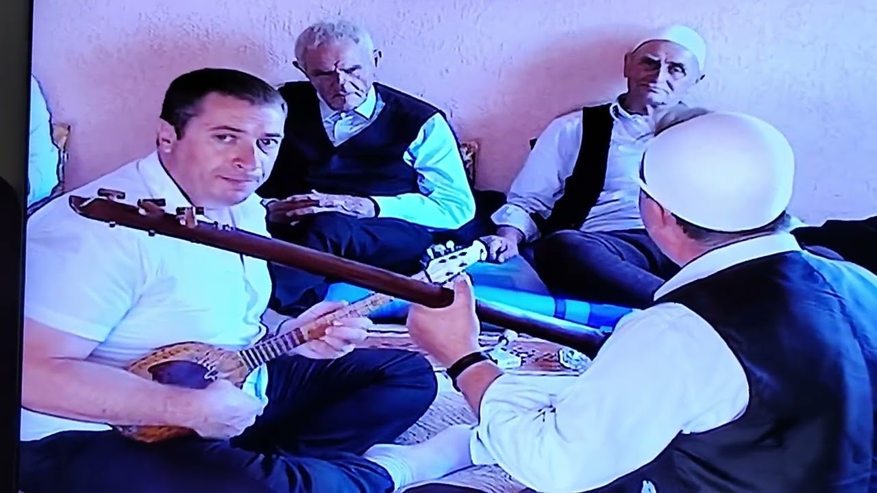Syl Nishori dhe Hazir Alì Krasniqi prej podrime ne Suharek te djemt e Hajdar Bytyqit 2014.