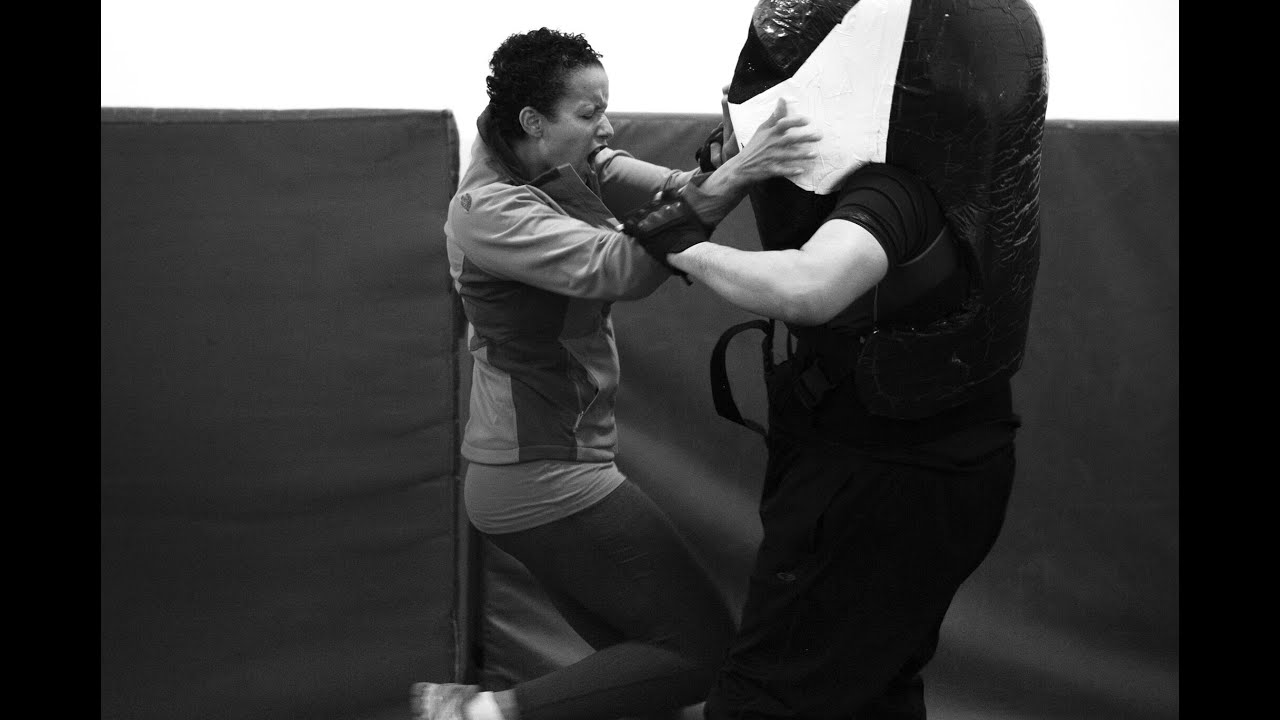 Outdoor Defense Episode 17- Knee Strike