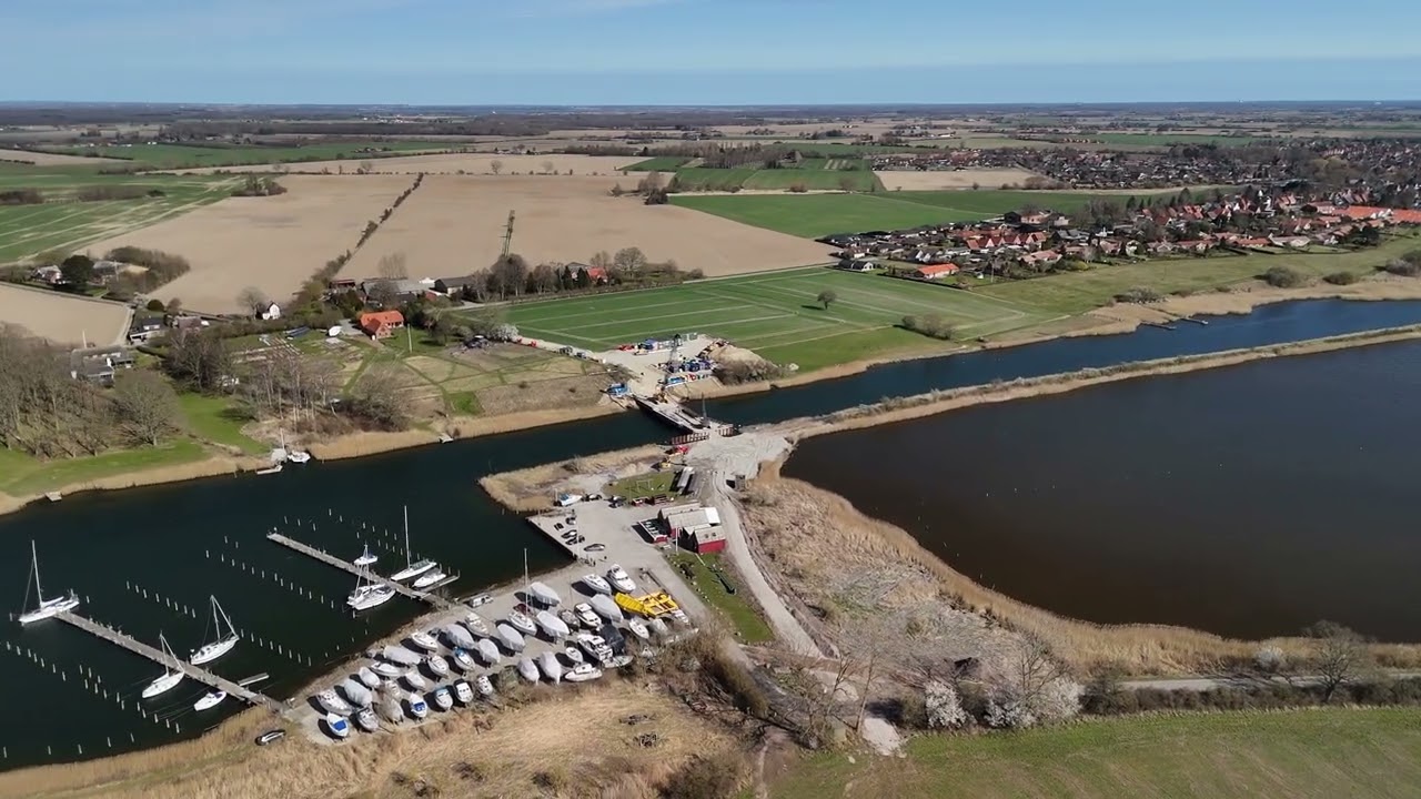 SAKSKØBING. Ny højvandsluse under opførelse.